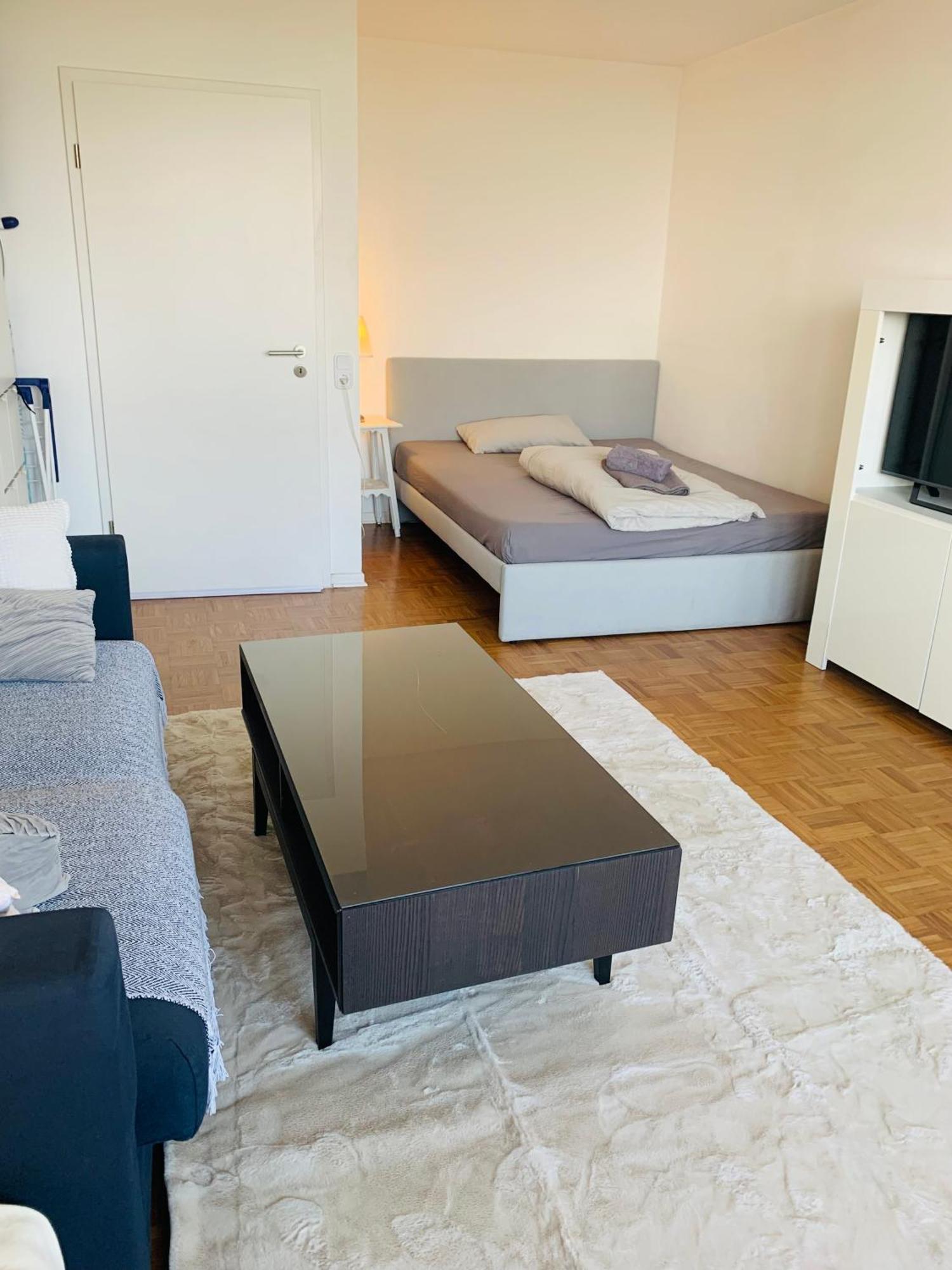Business Messe Apartment & Wellness Spa Düsseldorf Dış mekan fotoğraf